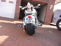 Boss Hoss mit Endrohr 007 (Small).jpg